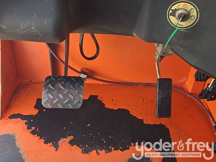 2012-jlg-g6-42a-image-48
