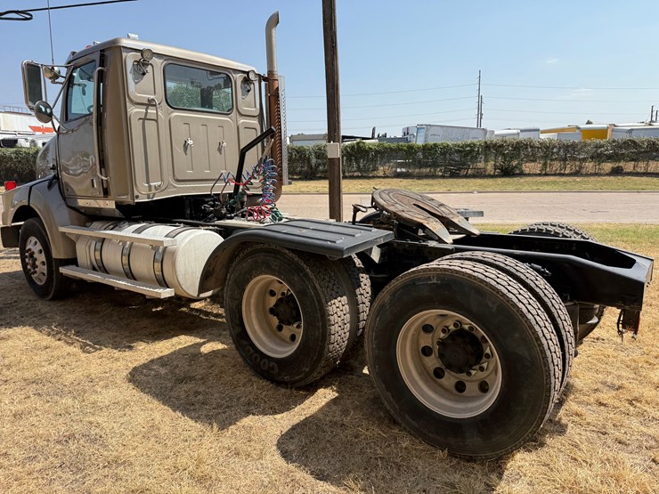 2014-western-star-4900-image-9