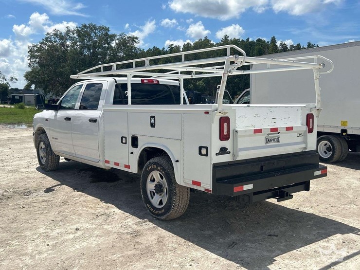 2019-dodge-2500-image-4