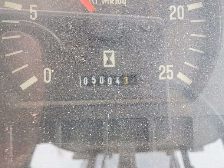 1996-massey-ferguson-6180-image-13