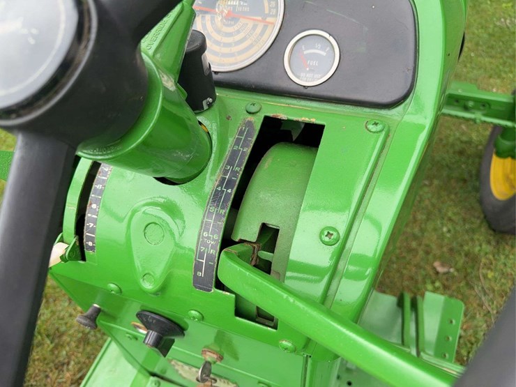 2010-john-deere-2010-image-27