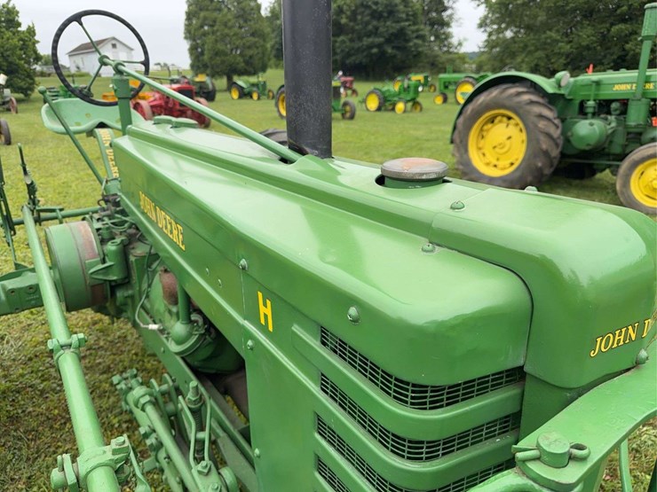 john-deere-h-image-11