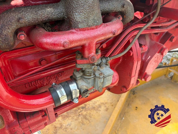mccormick-farmall-cub-farm-tractor-image-25