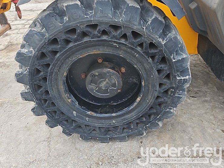 2018-jcb-507-42-image-12