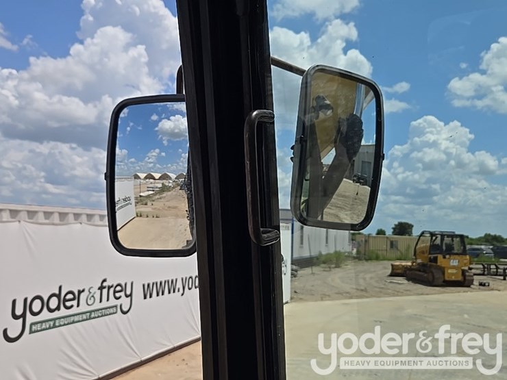 2017-caterpillar-336fl-image-71