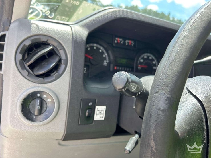2019-ford-e350-image-20