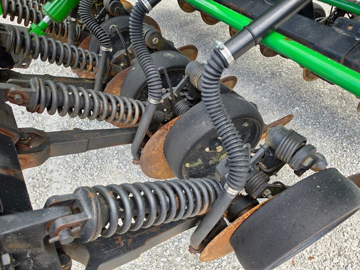 2009-john-deere-1590-image-5