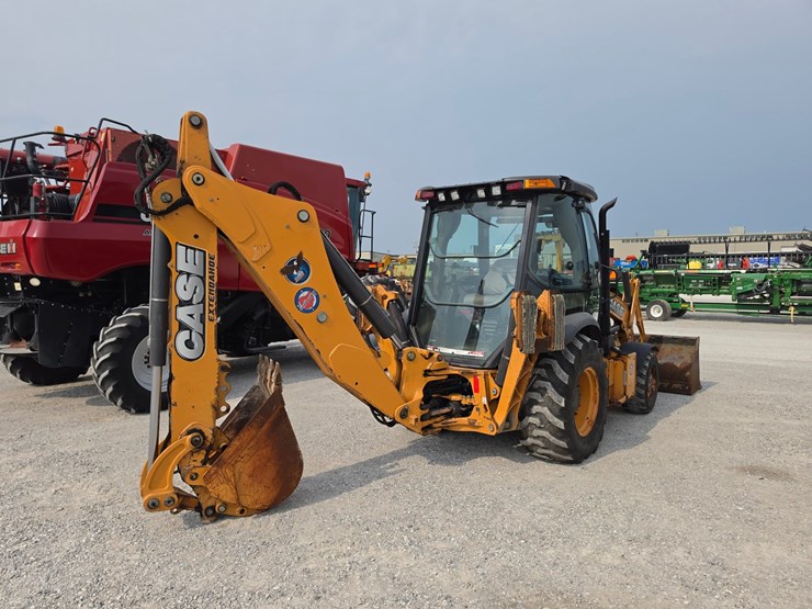 2015-case-580sn-image-20