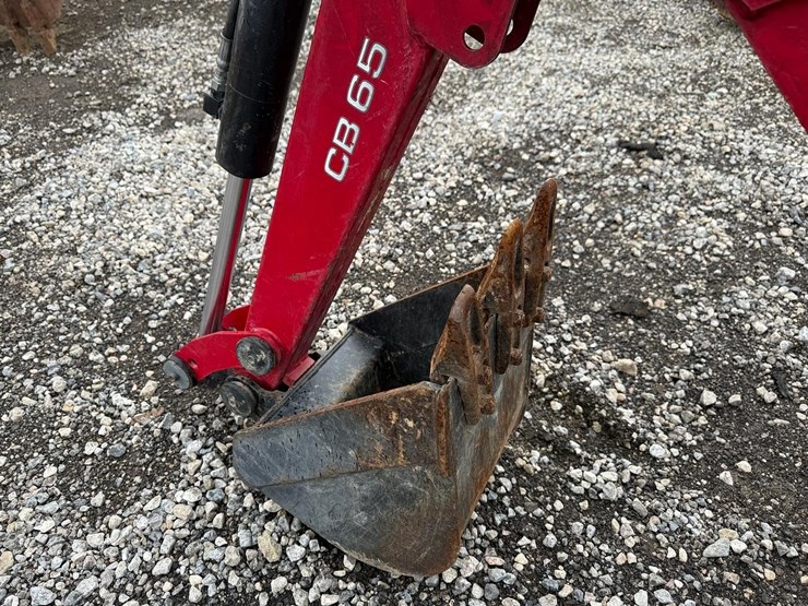 massey-ferguson-gc1710-image-10