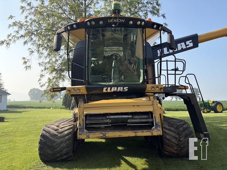 2013-claas-lexion-760-image-8
