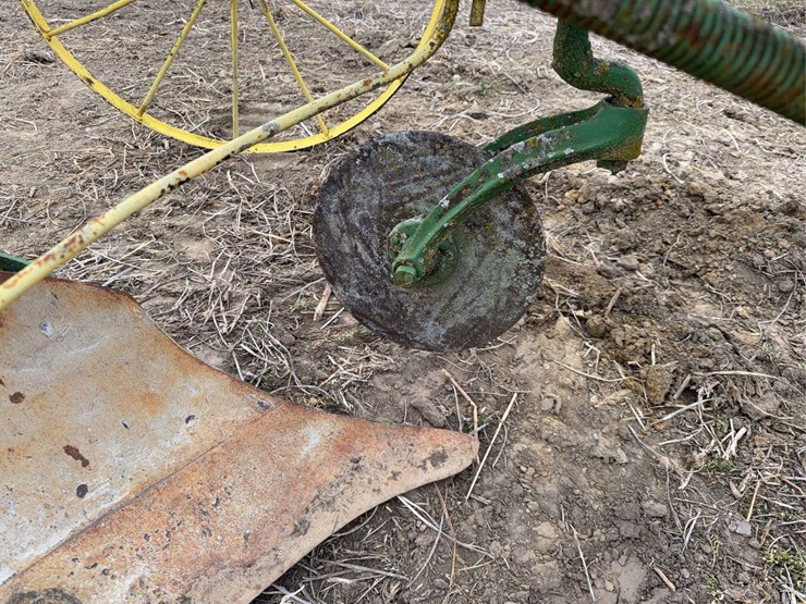 john-deere-one-bottom-plow-image-9