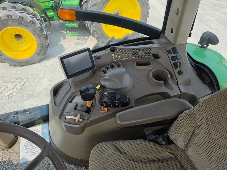 2013-john-deere-7200r-image-8