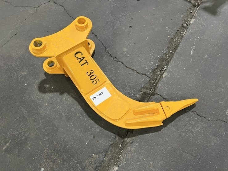 2026-caterpillar-305-image-1