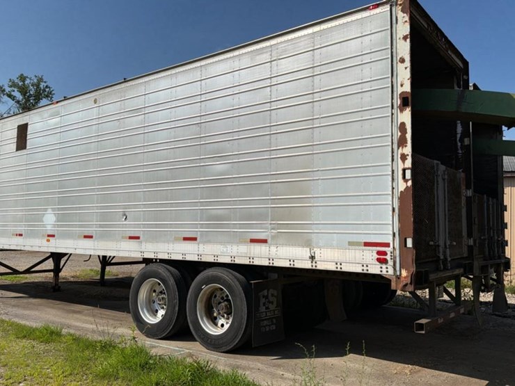 1982-great-dane-trailer-image-3