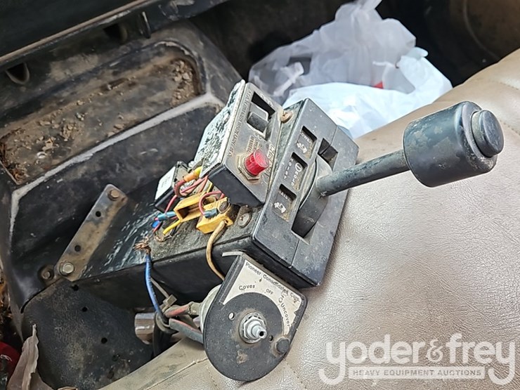 2000-caterpillar-3126-image-24