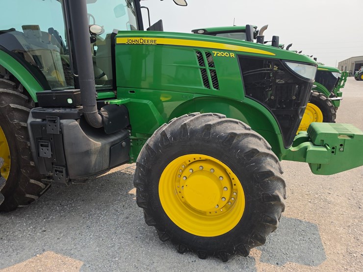 2013-john-deere-7200r-image-20