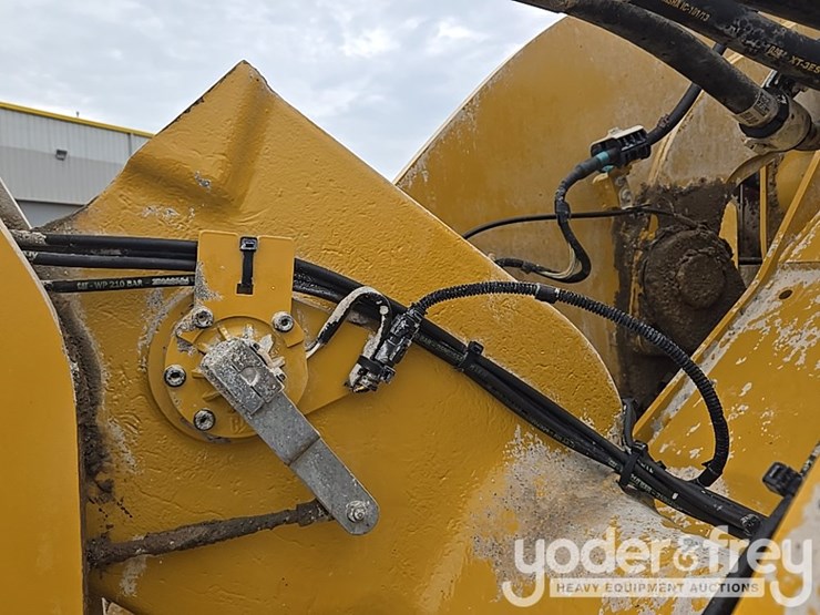 2019-caterpillar-938m-image-20