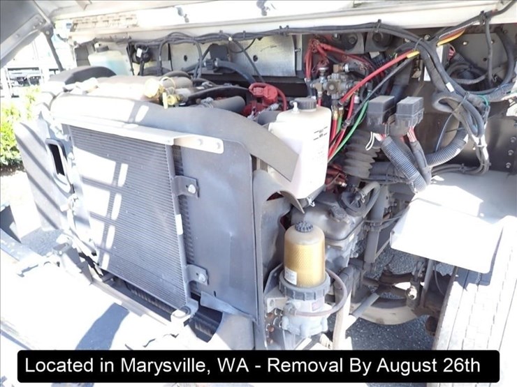 2012-freightliner-mt55-image-6