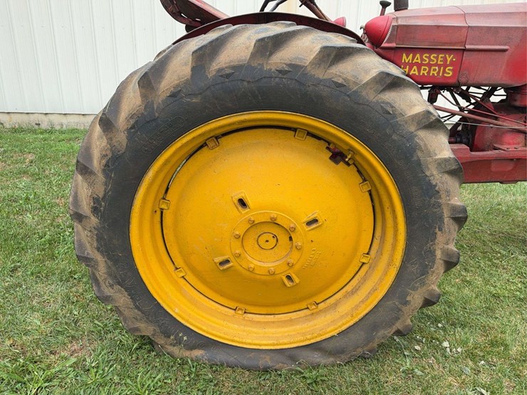 massey-ferguson-33-image-30