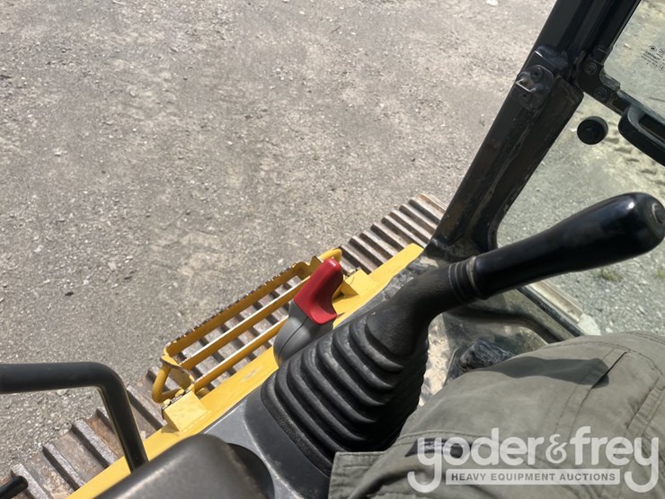 2019-komatsu-pc490-lc-11-image-30
