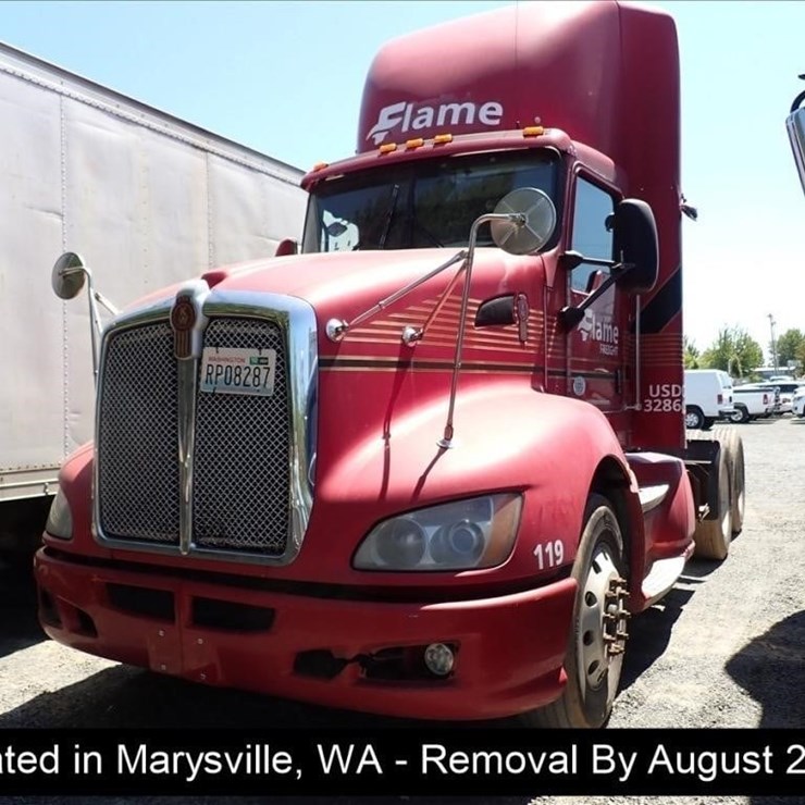 2010 KENWORTH T660