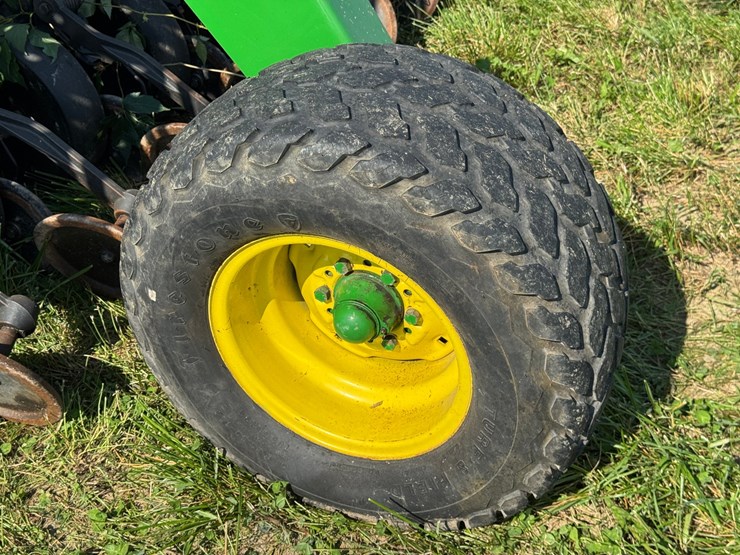 john-deere-1590-image-12