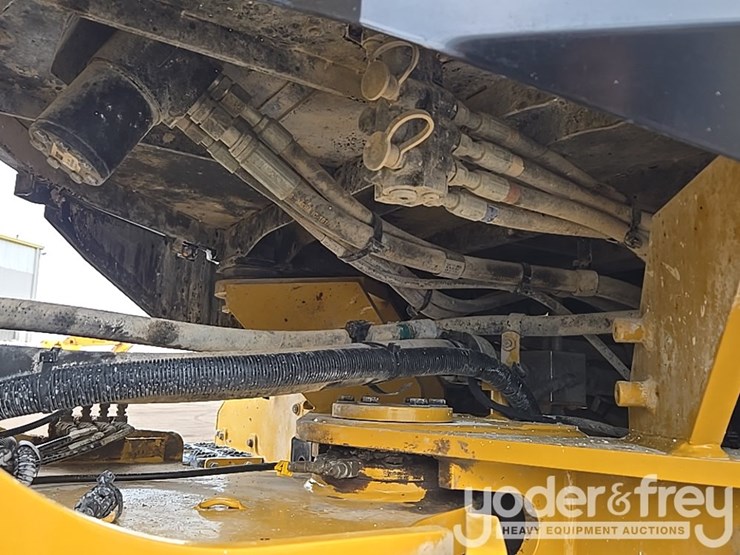 2019-caterpillar-938m-image-30