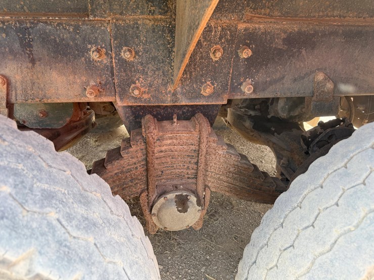 2000-mack-ch612-image-12