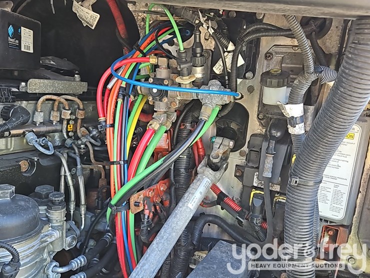 2019-freightliner-cascadia-125-image-29