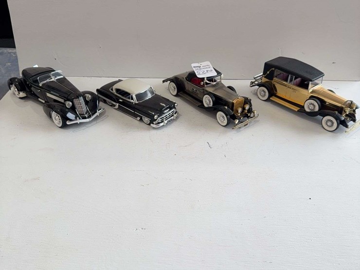 2-radio-model-cars,-2-classic-model-cars-image-1