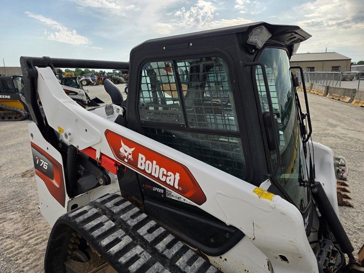 2021-bobcat-t76-image-24