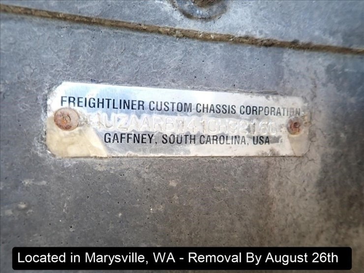2001-freightliner-mt55-image-17