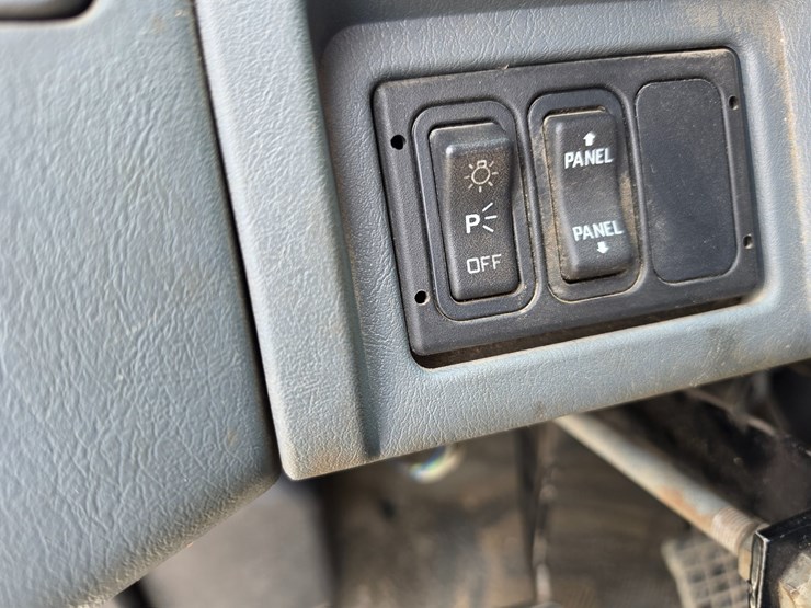 2002-international-durastar-4300-image-126