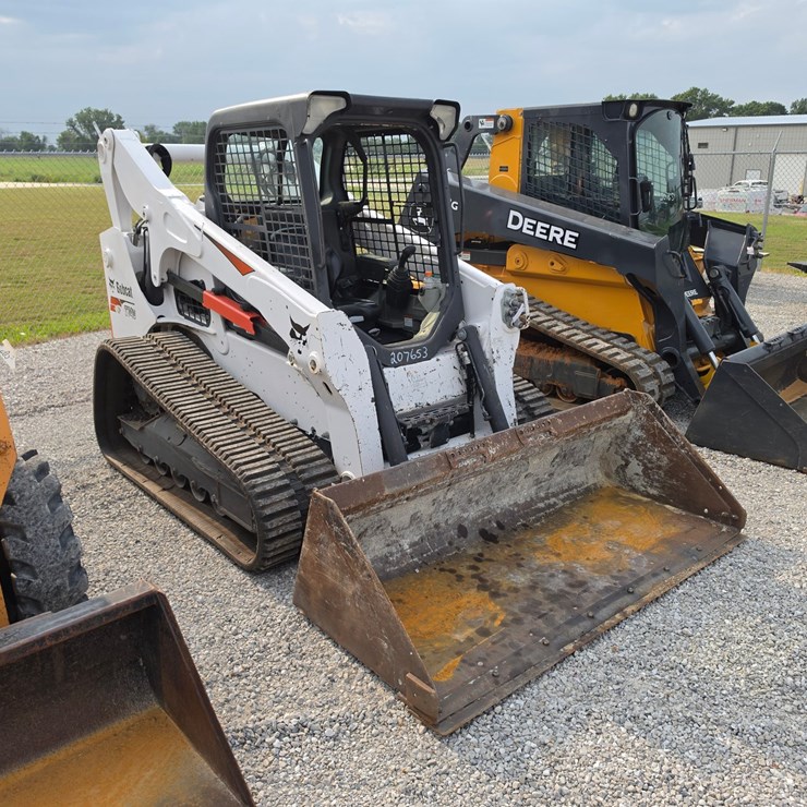 2021 BOBCAT T740
