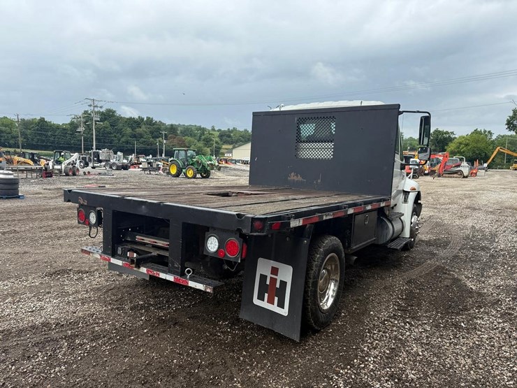 2007-international-durastar-4300-image-4