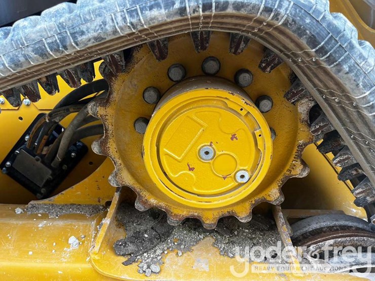 2016-caterpillar-d3k2-lgp-image-5