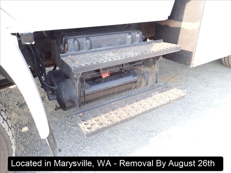 2003-international-durastar-4300-image-29