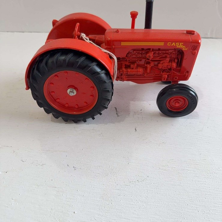 ERTL Case Diesel 500 tractor, die-cast metal, 1/16 scale