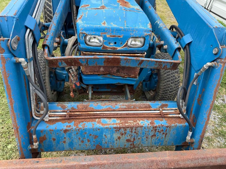 ford-2120-image-8