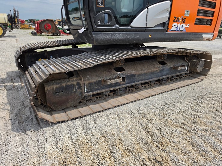 2021-hitachi-zx210-lc-6n-image-13