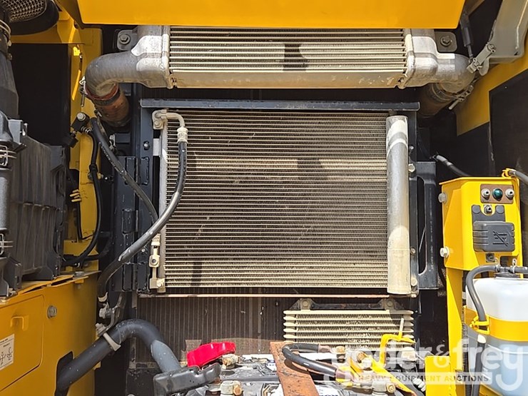 2016-komatsu-pc170-lc-10-image-37