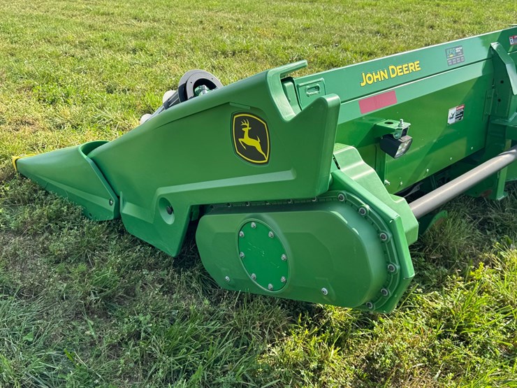 john-deere-c12f-image-13