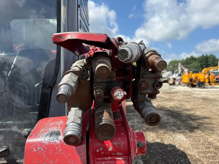 takeuchi-tl12v2-image-11