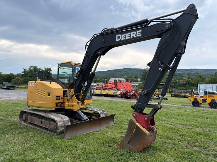deere-85g-image-3