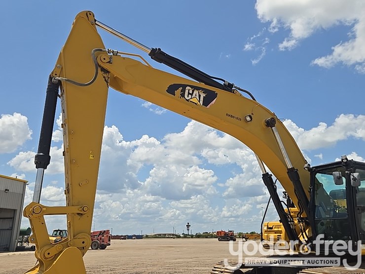 2017-caterpillar-336fl-image-24