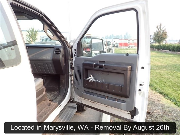 2014-ford-f550-image-23