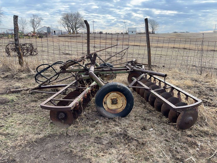 john-deere-11-image-3