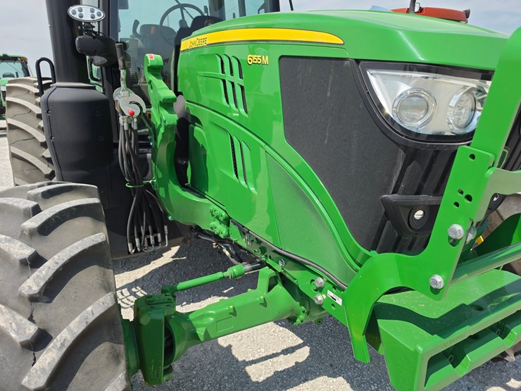 2023-john-deere-6155m-image-3