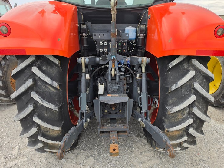 2020-kubota-m7-151-image-11