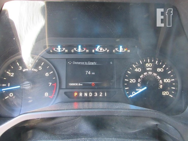 2016-ford-f150-xl-image-10